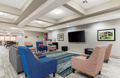 San Antonio Hotel | Comfort Inn and Suites Near Medical Center