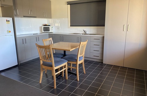 Hay South Hotel | Comfort Inn Bishops Lodge