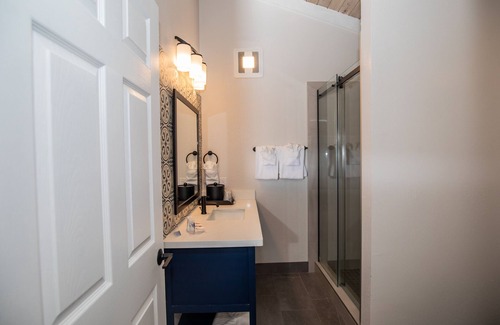 Northeast Carmel Hotel | Comfort Inn Carmel By The Sea