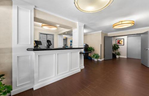 East Village Hotel | Comfort Inn Gaslamp Convention Center