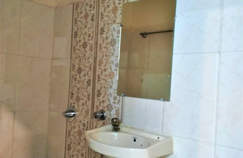Mayur Vihar Phase 1 Hotel | Comfort Inn Hotel.Near MayurVihar Metro1
