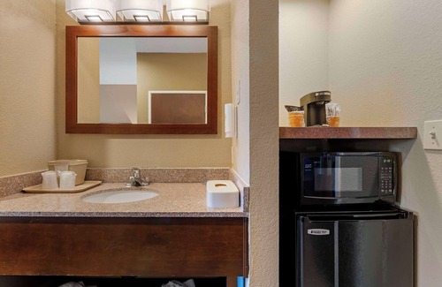 Lathrop Hotel | Comfort Inn Lathrop - Stockton Airport