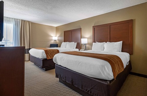 Windy Hill Hotel | Comfort Inn N Myrtle Beach Barefoot Landing