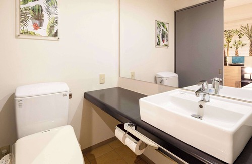 Maejima Hotel | Comfort Inn Naha Tomari Port