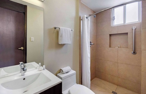 San Luis Potosi Hotel | Comfort Inn San Luis Potosi