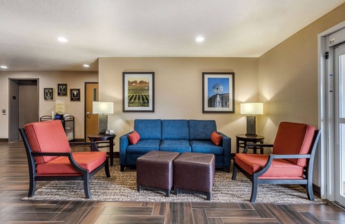Story City Hotel | Comfort Inn Story City