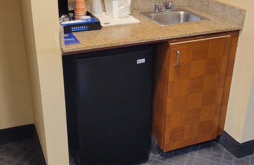 Stone Mountain Hotel | Comfort Inn & Suites at Stone Mountain
