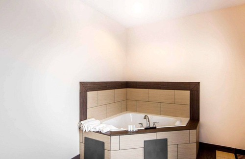 Alva Hotel | Comfort Inn & Suites Alva