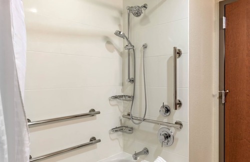 Hillcrest Hotel | Comfort Inn & Suites Boise Airport