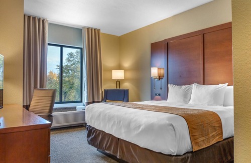 Hillcrest Hotel | Comfort Inn & Suites Boise Airport