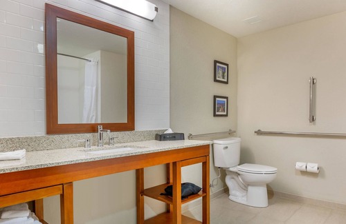 Hillcrest Hotel | Comfort Inn & Suites Boise Airport