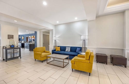 Lookout Valley Neighborhood Association Hotel | Comfort Inn & Suites Chattanooga West - Lookout Mountain