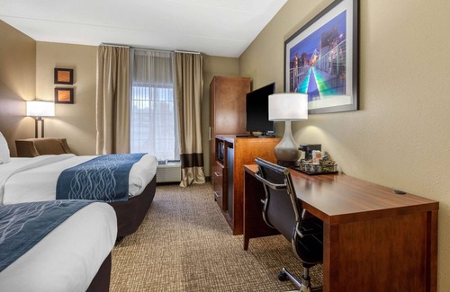 Graysville Hotel | Comfort Inn & Suites Hamilton Place