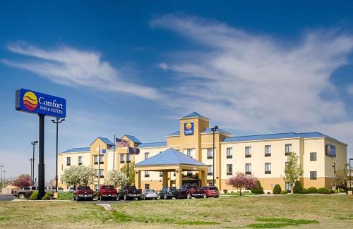 Hutchinson Hotel | Comfort Inn & Suites Hutchinson