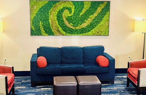 Jackson Hotel | Comfort Inn & Suites Jackson