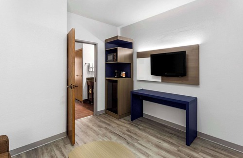 Kenosha Hotel | Comfort Inn & Suites Kenosha-Pleasant Prairie