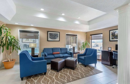 La Grange Hotel | Comfort Inn & Suites La Grange