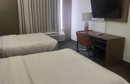 Madison Hotel | Comfort Inn & Suites Madison East Interstate I-90