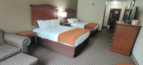 Midway Hotel | Comfort Inn & Suites Midway - Tallahassee West