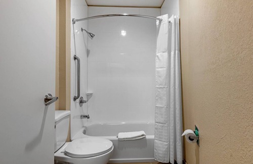 Gunter Afs Hotel | Comfort Inn & Suites Montgomery East Carmichael Rd