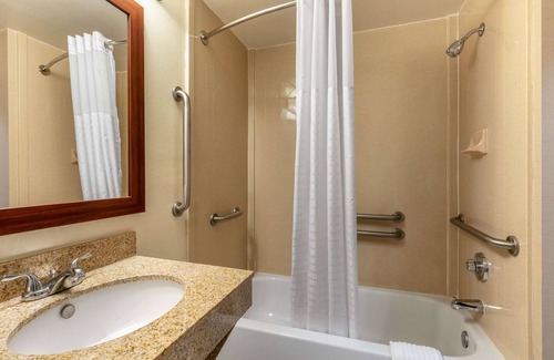 Franklin Hotel | Comfort Inn & Suites Nashville Franklin Cool Springs