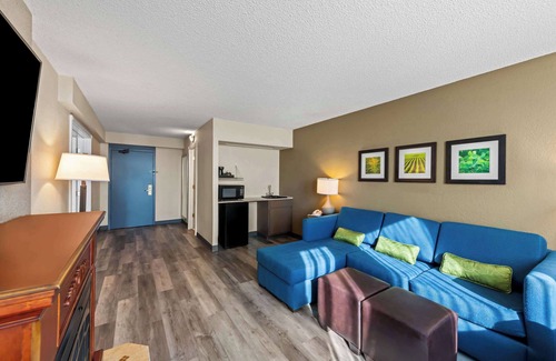 South Central Omaha Hotel | Comfort Inn & Suites Omaha Central