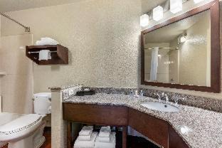 Santa Ana Hotel | Comfort Inn & Suites Orange County John Wayne Airport