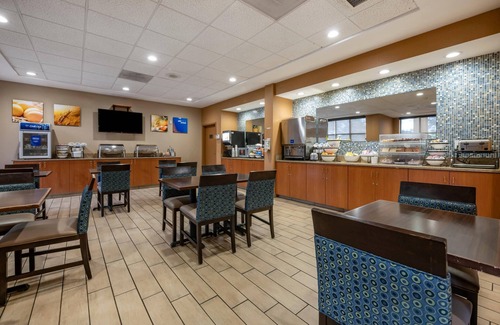 Sanford Hotel | Comfort Inn & Suites Orlando North