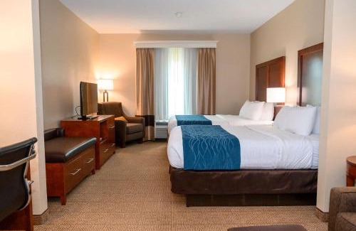 Charleston Hotel | Comfort Inn & Suites Patriots Point