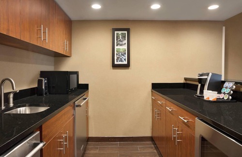 Downtown Little Rock Hotel | Comfort Inn & Suites Presidential - Downtown Little Rock