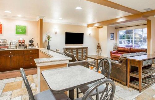 Salinas Hotel | Comfort Inn & Suites Salinas City Center Area