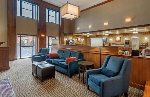 Springfield Hotel | Comfort Inn & Suites Springfield I-44