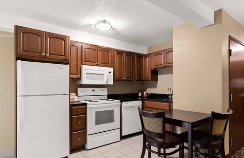 Springfield Hotel | Comfort Inn & Suites Springfield I-55