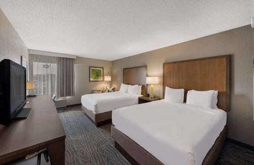 Tipp City Hotel | Comfort Inn & Suites Tipp City Dayton North I-75
