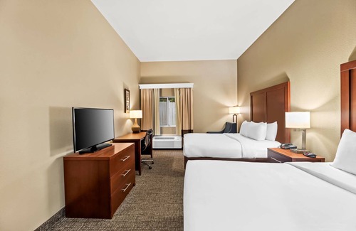 Florence Hotel | Comfort Inn & Suites Tuscumbia - Muscle Shoals