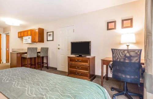 South Burlington Hotel | Comfort Inn & Suites
