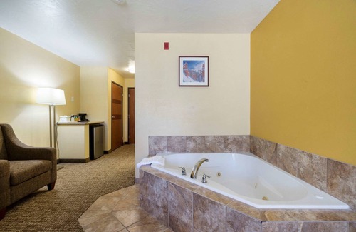 Cedar City Hotel | Comfort Inn & Suites