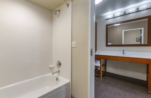 Coeur d'Alene Hotel | Comfort Inn & Suites Coeur d'Alene