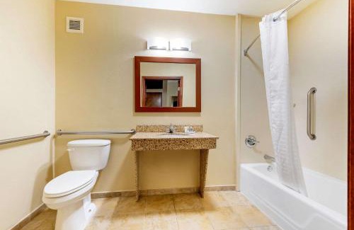 Michigan City Hotel | Comfort Inn & Suites