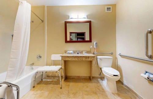 Michigan City Hotel | Comfort Inn & Suites