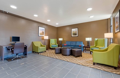 Michigan City Hotel | Comfort Inn & Suites