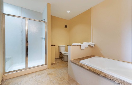 Michigan City Hotel | Comfort Inn & Suites