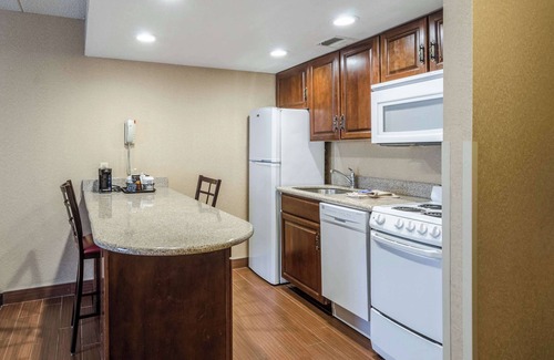 West Springfield Hotel | Comfort Inn & Suites West Springfield