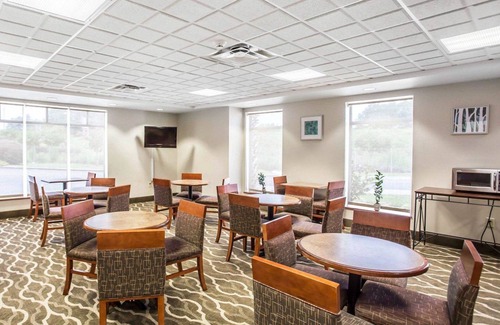Walterboro Hotel | Comfort Inn & Suites Walterboro I-95