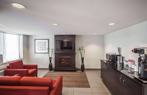 West Edmonton Hotel | Comfort Inn West Edmonton