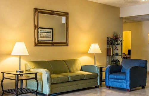 Whitehall Hotel | Comfort Inn Whitehall