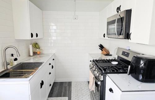 Historic Kailua Village Apartment | Comfort Location Reasonable Price 2 blocks 2 the beach