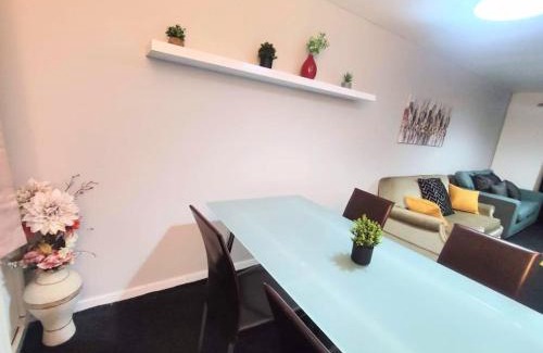 North Shields Apartment | Comfort Palace Free Parking