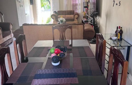 Boscobel House | Comfort Rest... 15 minutes from the heart of Ocho Rios