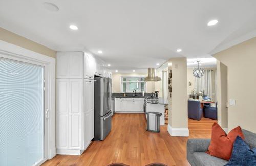 Neponset - Port Norfolk Apartment | Comfort Stay III